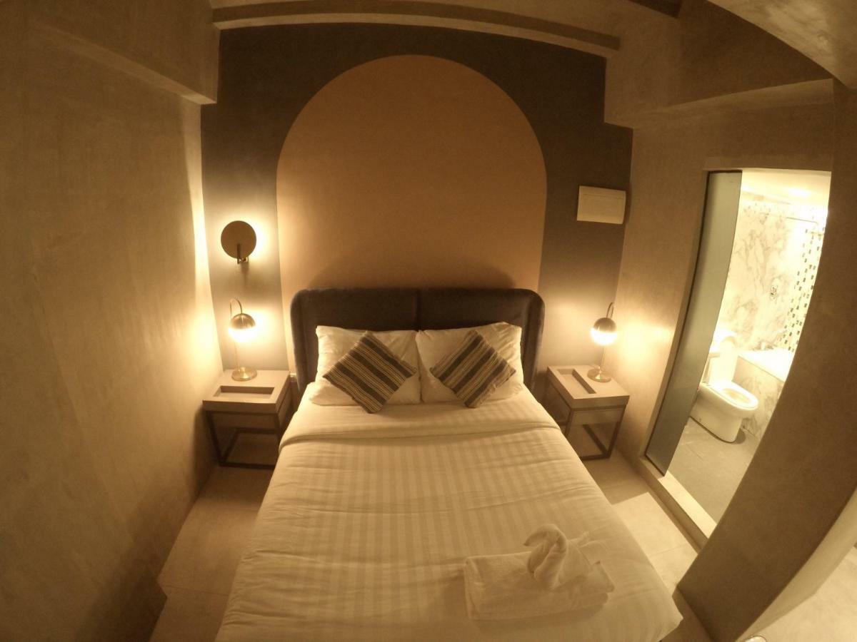 Citizen Hotel Mandaluyong Exterior photo