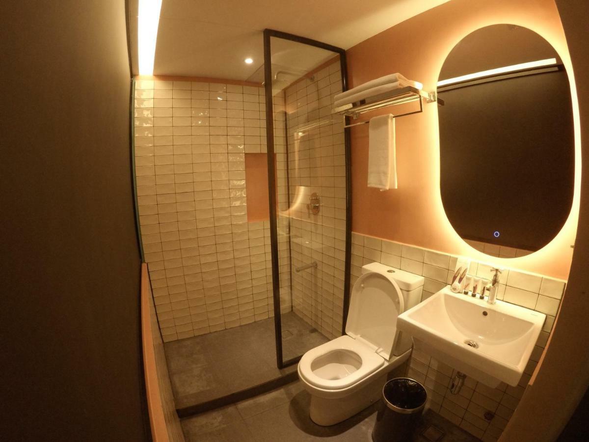 Citizen Hotel Mandaluyong Exterior photo